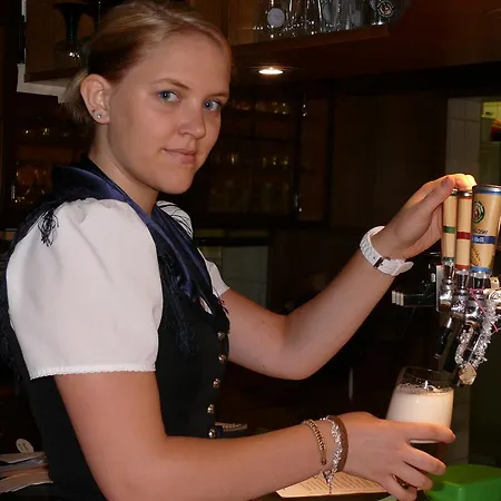 - Restaurant - Metzgerei Sonne מלון *