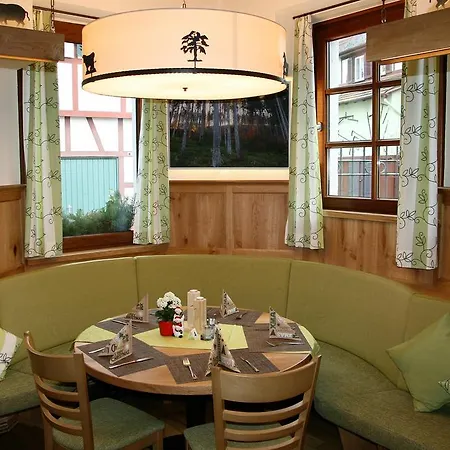 - Restaurant - Metzgerei Sonne מלון