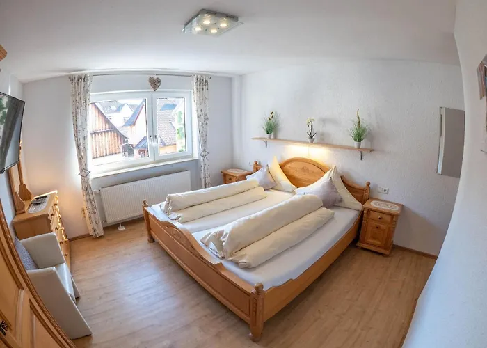 Szálloda - Restaurant - Metzgerei Sonne *