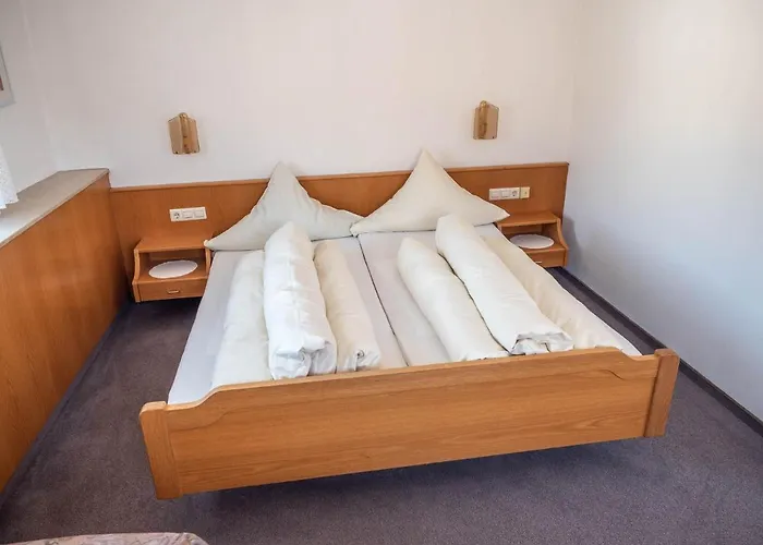 - Restaurant - Metzgerei Sonne Szálloda *